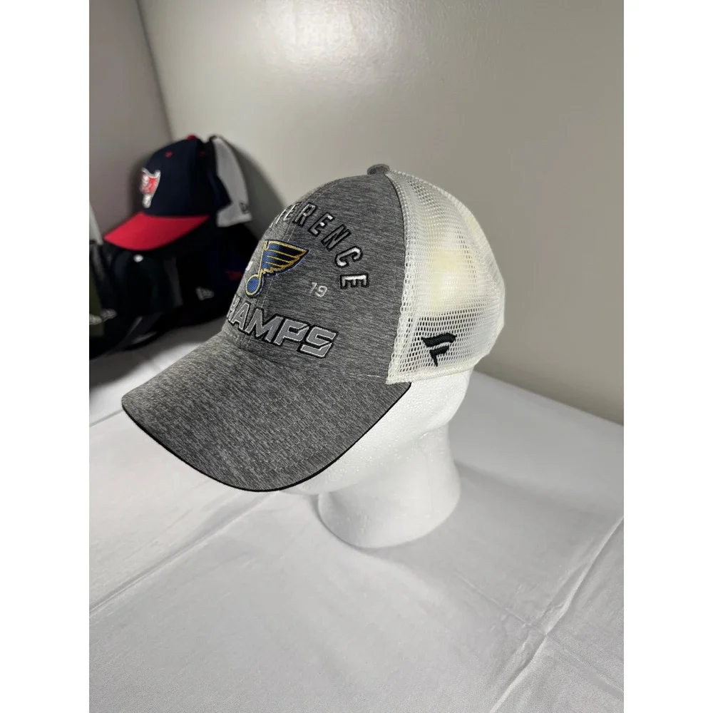 Fanatics St Louis Blues 2019 Conference Champs Hat Gray White Trucker Snapback